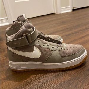 Nike Air Force 1